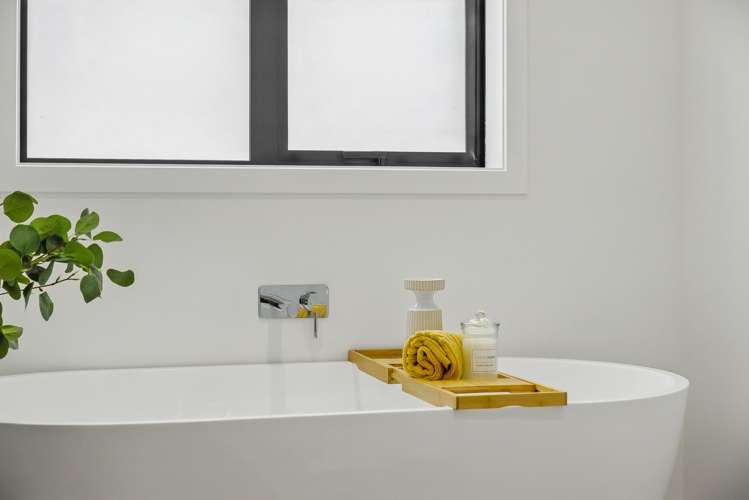 16 Te Awahohonu Lane Otaki_3