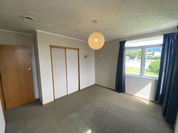 43 Tennyson Crescent Stoke_5