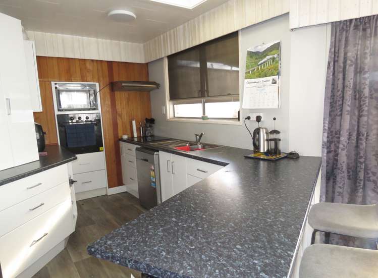 34 Shiel Street Reefton_11