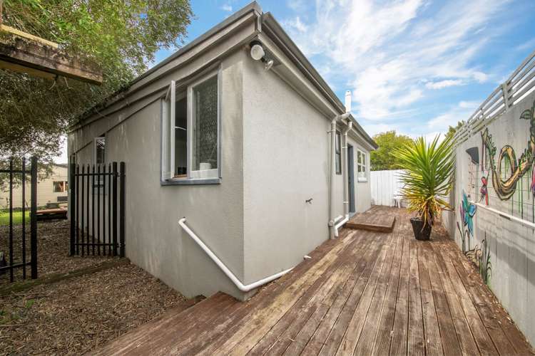 64 Routley Drive Glen Eden_13