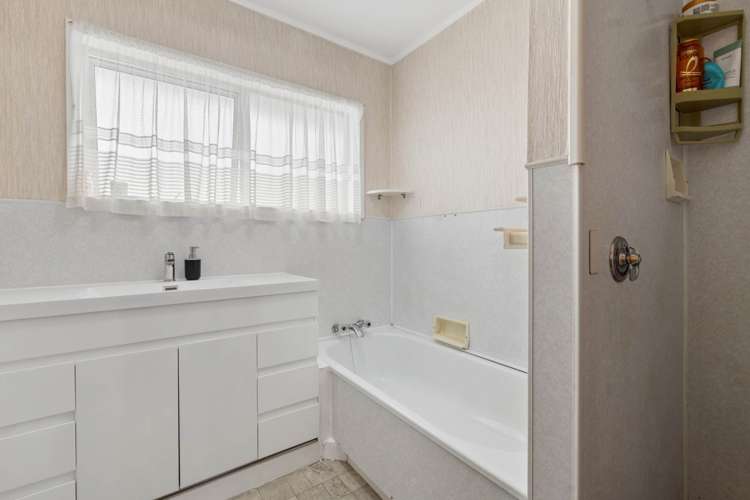 2/88 Tui Road Papatoetoe_13