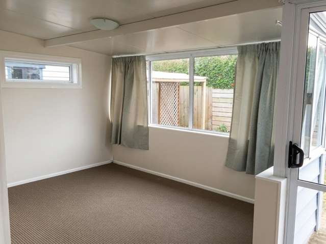 25 Awa St 10057_3