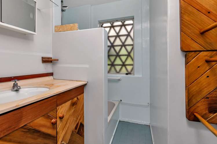 98 Paramount Parade Tikipunga_11