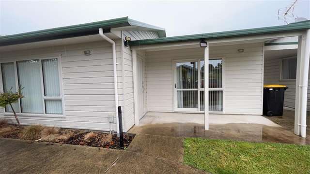 Three bedrooms + garage in Tirau