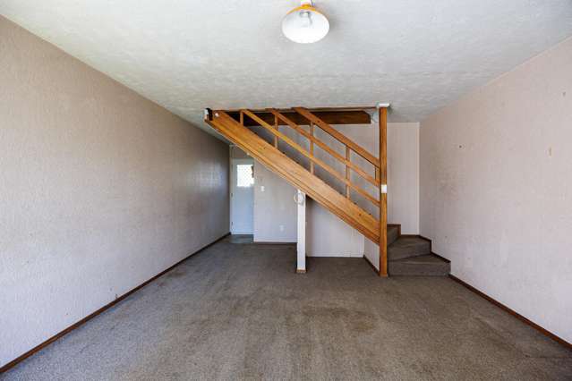 1/702 Grays Road Mahora_3