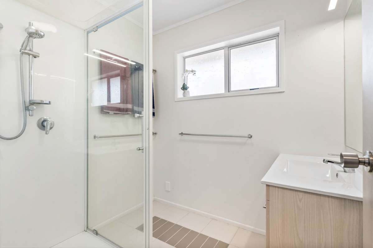 2/42 Eastglen Road_5