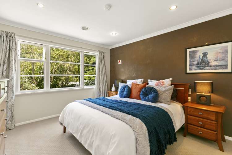 54 Collins Avenue Tawa_10