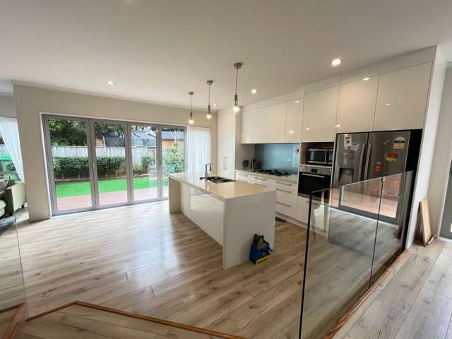 38 Windermere Crescent Blockhouse Bay_3