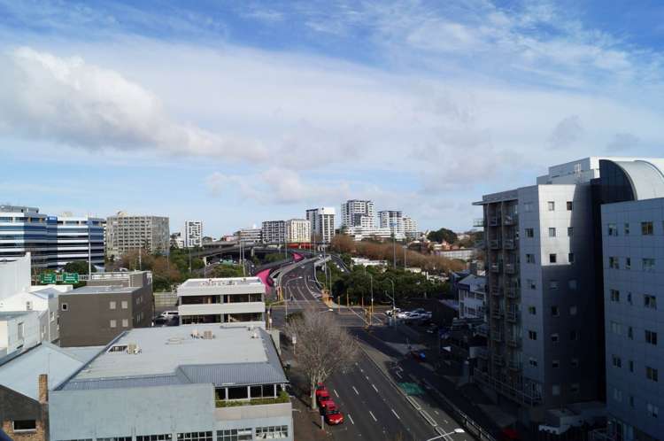 8j/205 Hobson Street Auckland Central_2