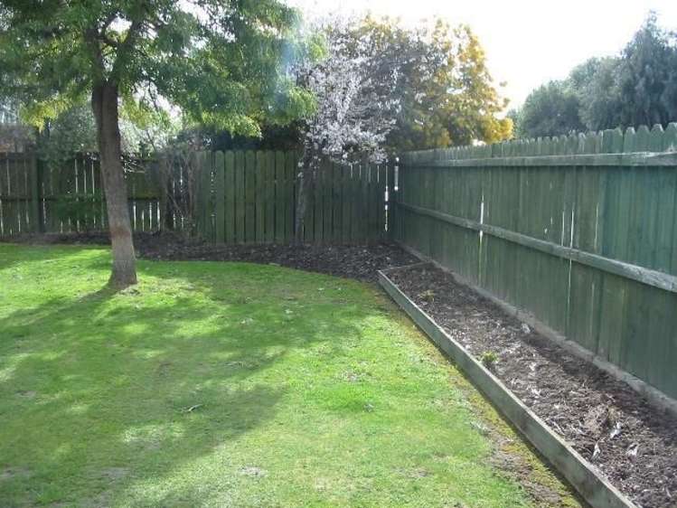 8 Brookfield Place Redwoodtown_9