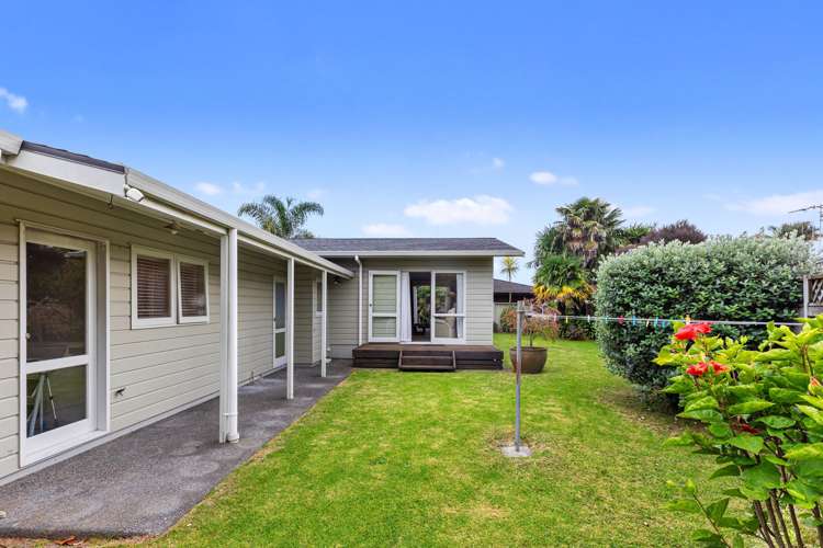 1 Kiriwai Place Matua_19