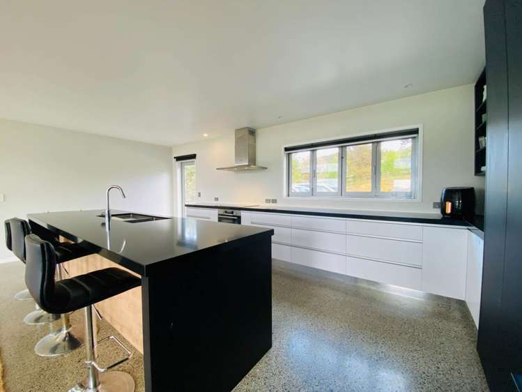 20 Penrhys Close Waitakaruru_2