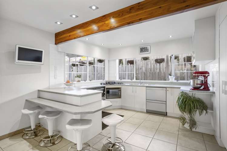 101 Everglade Drive Totara Heights_9