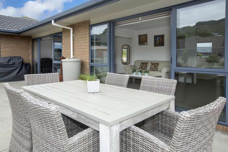 61 Percy Kinsman Crescent Riverstone Terraces_18