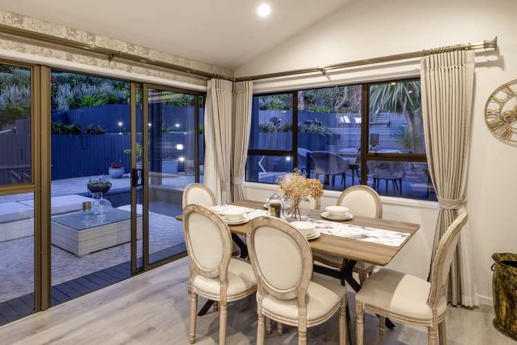 35 Pickwick Parade Mellons Bay_16