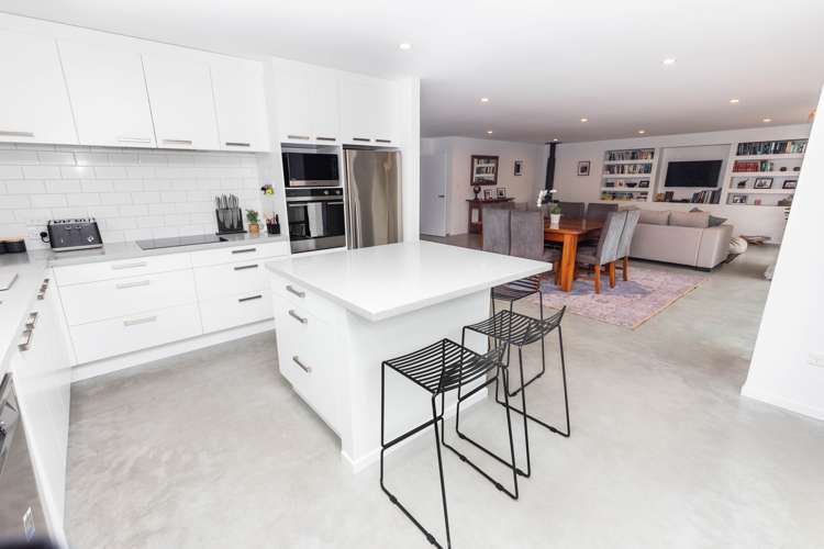 23 Pandora Avenue Camerons_4