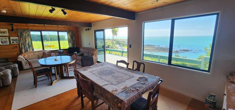 21 Otutehapari Road Waihau Bay_4