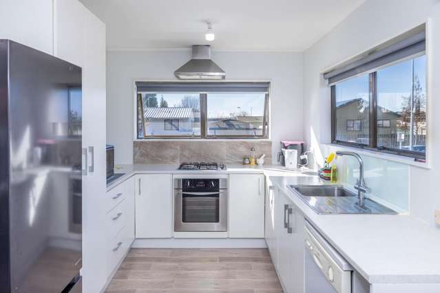 50 Odlin Crescent Nawton_3