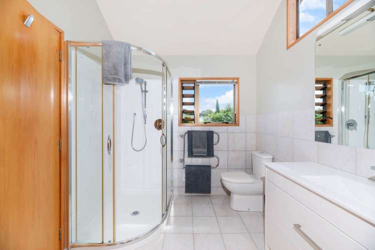 5 Pyatt Crescent Saint Johns_17