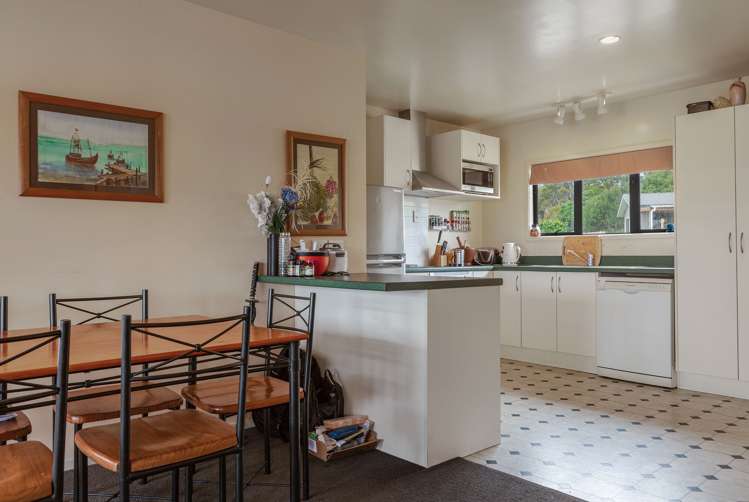 7 Magnolia Drive Cable Bay_5