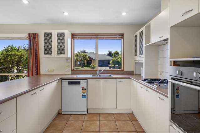 77 Kotuku Crescent Woolston_4