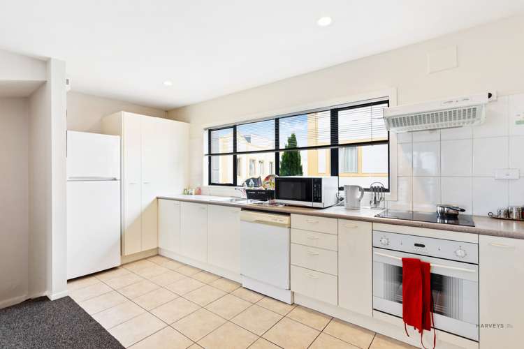 15/6 Ambrico Place New Lynn_6