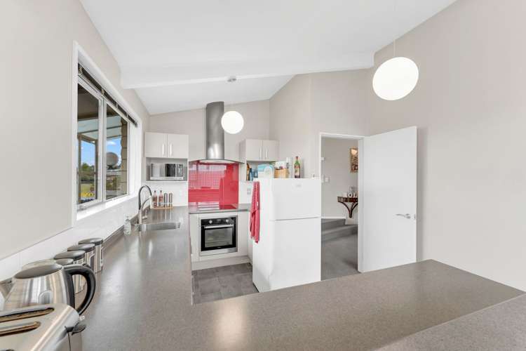 150 Pages Road Marchwiel_7