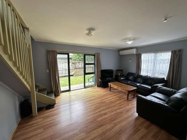 2/118A Macfarlane Street 1074_2