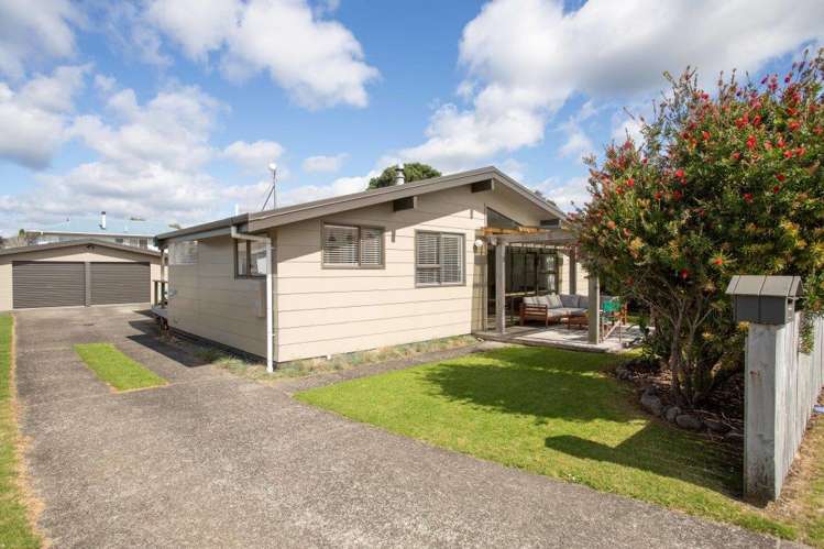 11 Norfolk Place Tairua_15