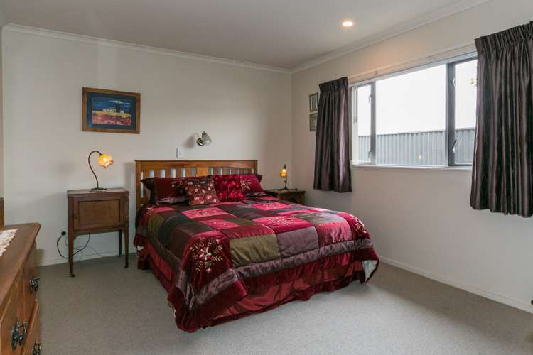 7a Warwick Crescent Taradale_6