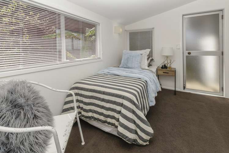 1/31 Sylvan Crescent Te Atatu South_12