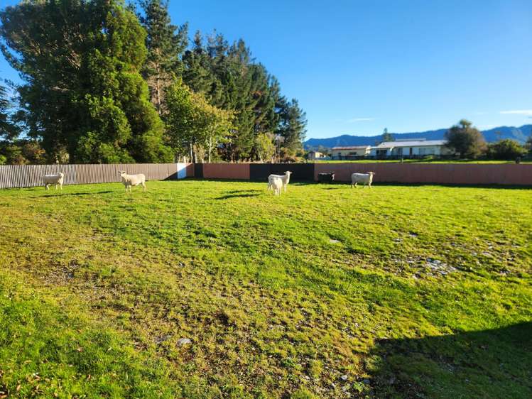 736 State Highway 7 Dobson_26