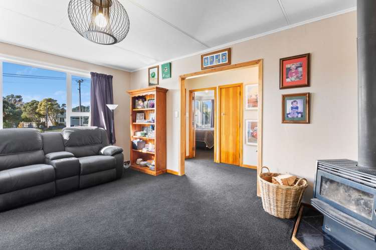 16 Cumming Street Okato_10