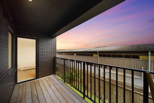 104/28C Eileen Newey Place Henderson_4