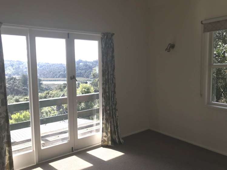 65 Laingholm Drive Laingholm_10