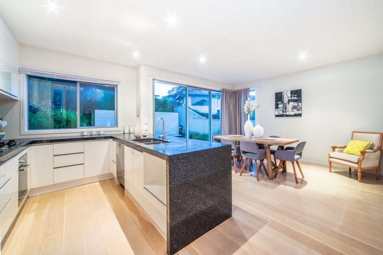 14b Colonel Barton Glade Saint Johns_8