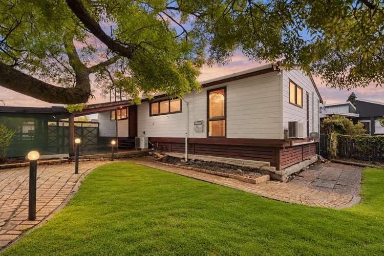 9 Camellia Place Hamilton Lake_19