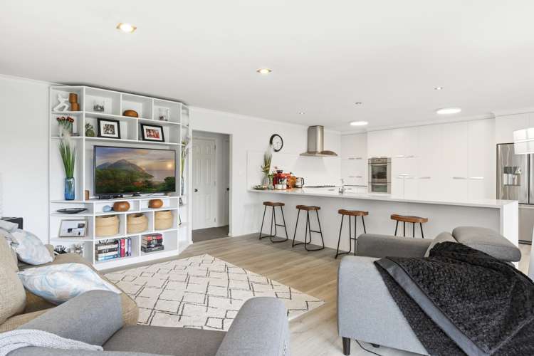 12 Monticello Key Papamoa_12