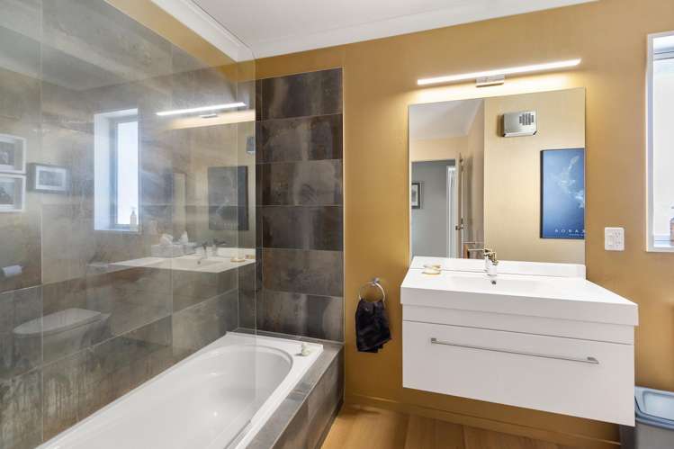 39 Oxford Street West End_11