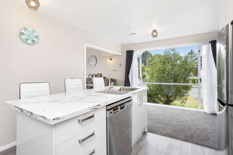 19 Kathleen Crescent Hornby_3