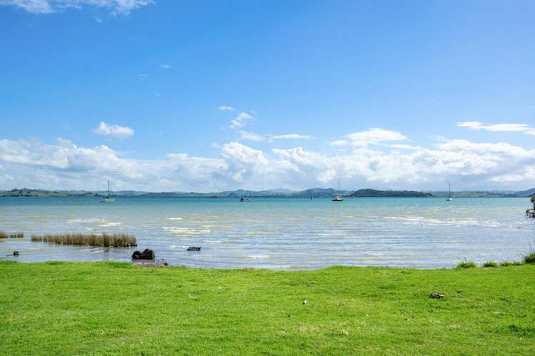 16 Waikaraka Beach Road Tamaterau_26