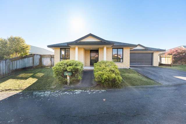 Brick Do-Up Backing Onto Reserve!
