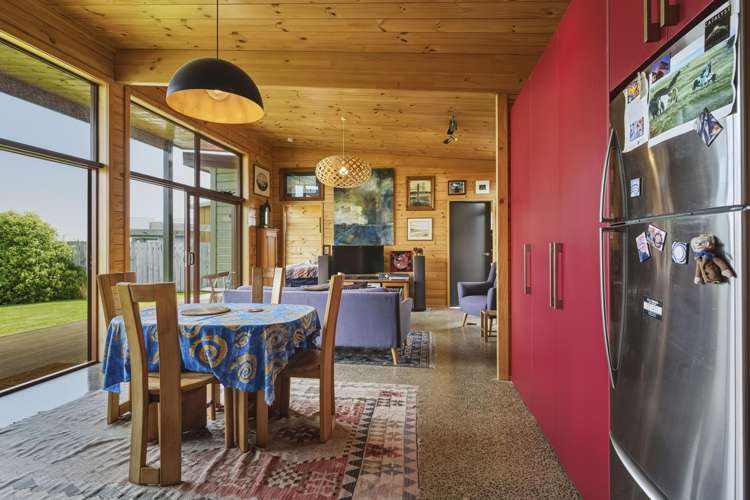 1241 Coast Road Karitane_8