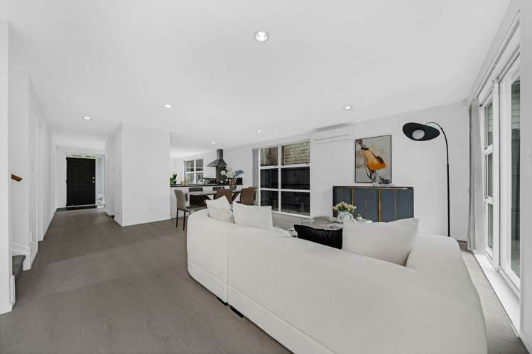 4 Phar Lap Crescent Takanini_24