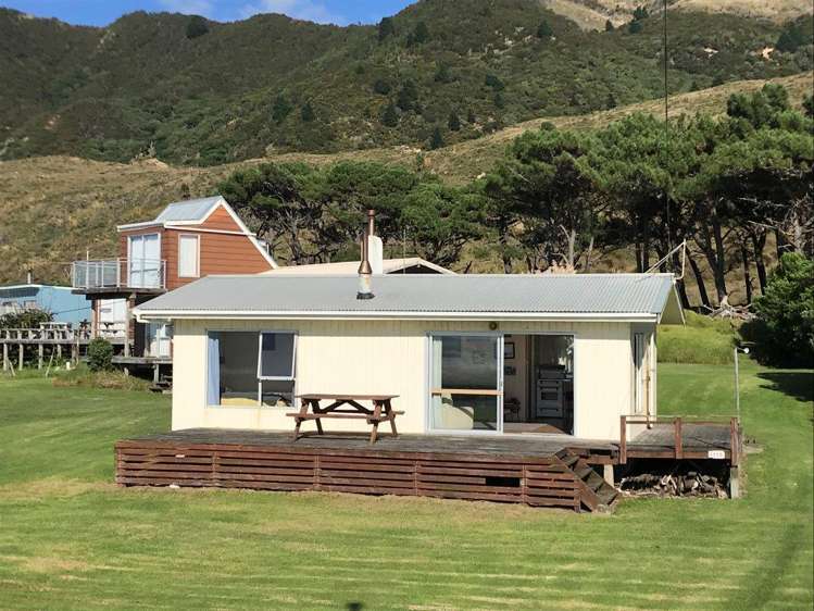 1115 Mataikona Road Mataikona_0