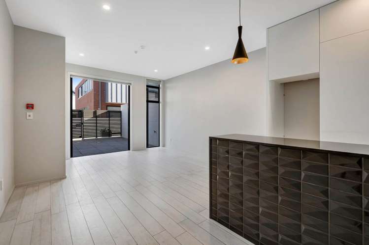 20/4 Stables Lane Silverdale_6