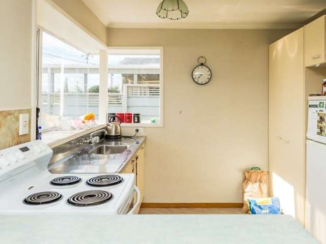 21 Surrey Road Springvale_2