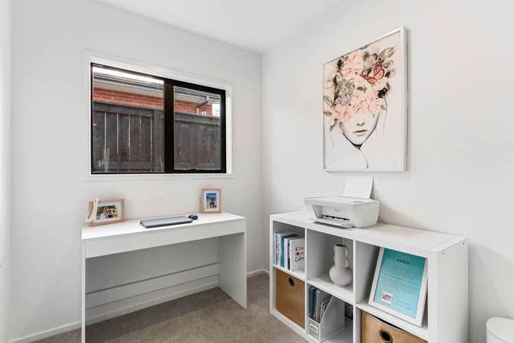 8 Benjamin Place Clevedon_14