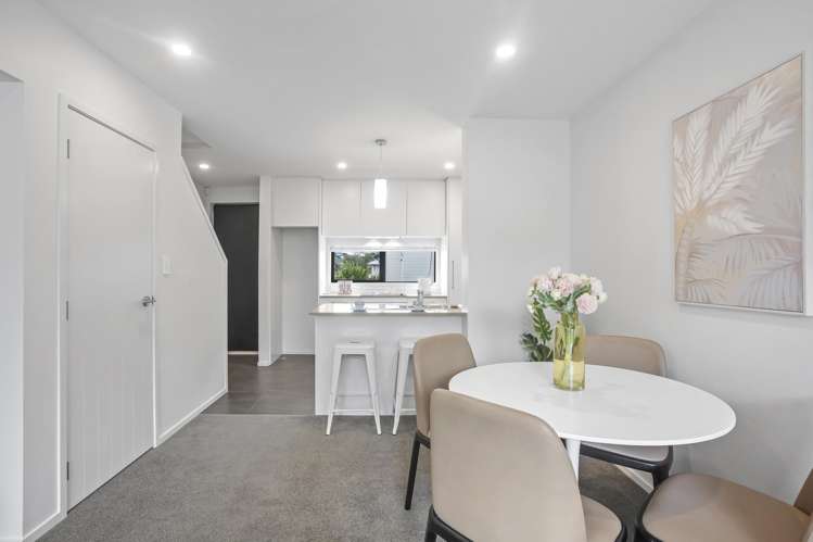 4/10 Shamrock Lane Te Atatu Peninsula_6