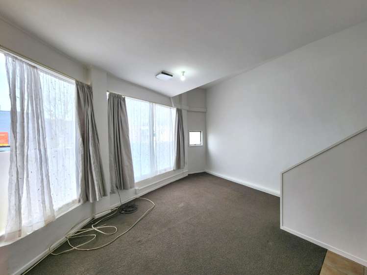 48 Cleveland Street (Downstairs) 1259_1